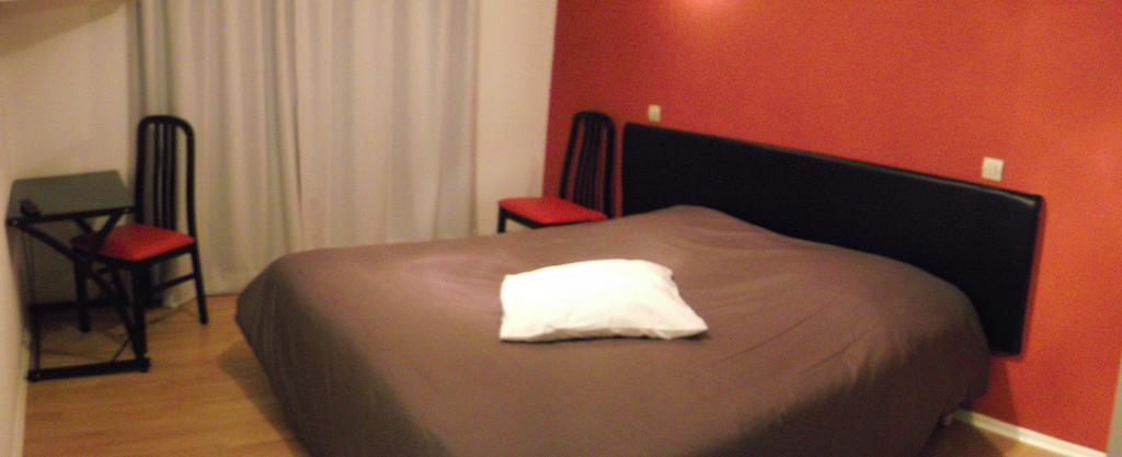 Le Clos Fleuri Bourg-de-Thizy Екстер'єр фото