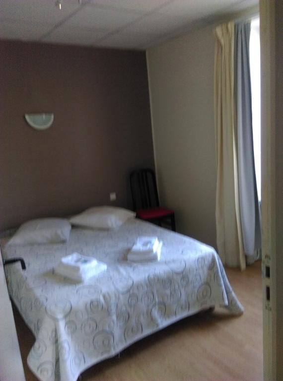 Le Clos Fleuri Bourg-de-Thizy Екстер'єр фото